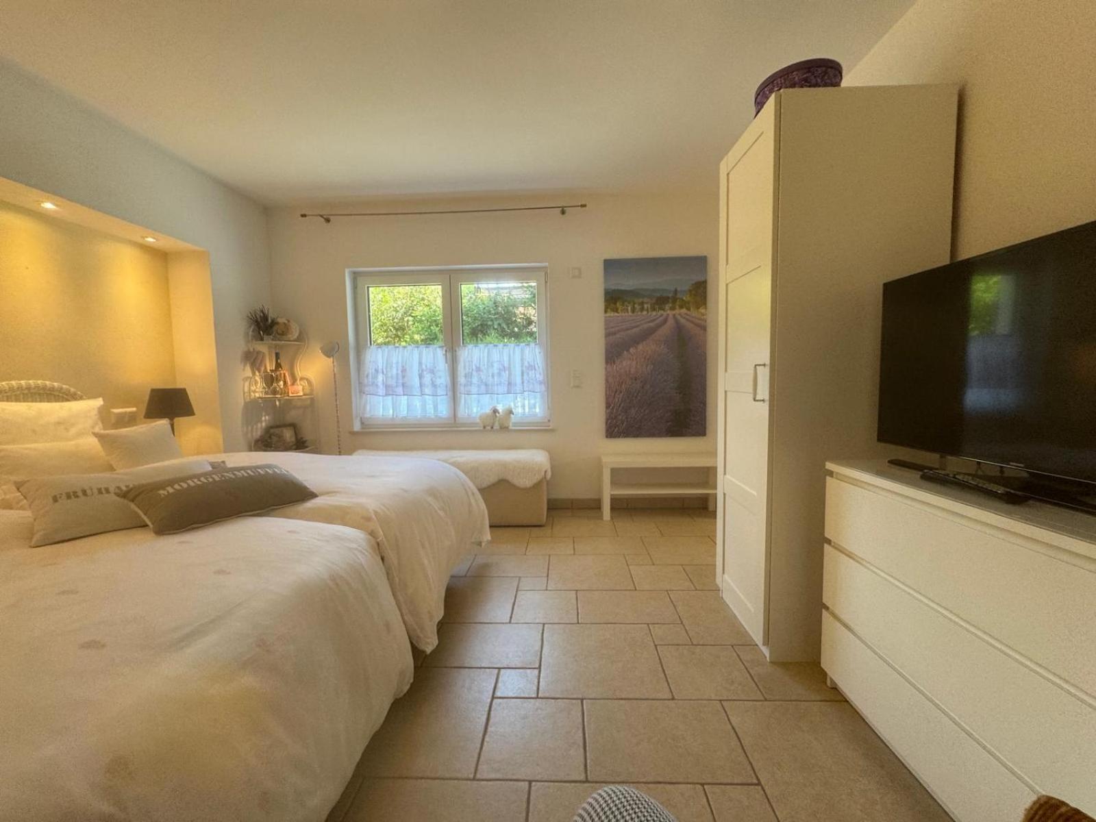 Gaestehaus Ina-Maria, Apartments Obernhof Bagian luar foto